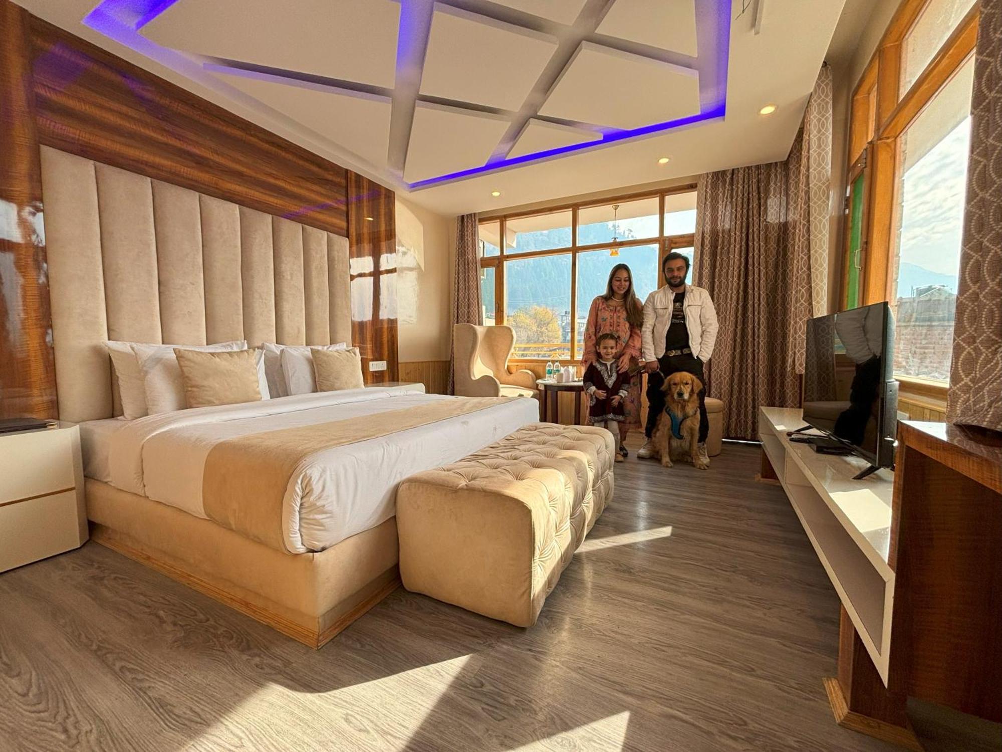 Hill River Resort - Central Heated & Air Cooled - Near Mall Road , Best Property Of Manali 2024- 2025 Zewnętrze zdjęcie