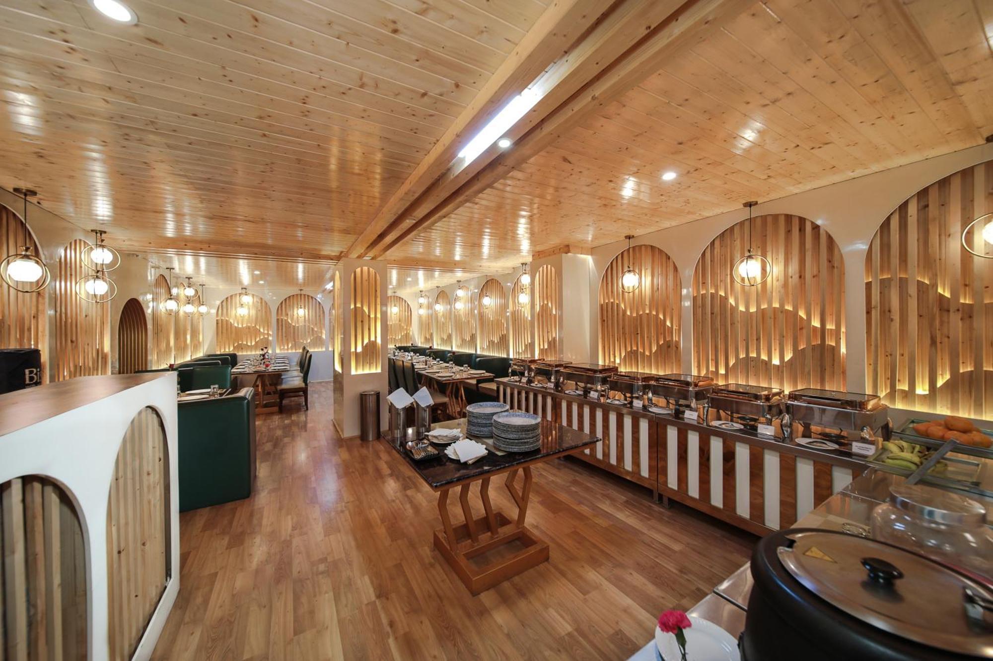Hill River Resort - Central Heated & Air Cooled - Near Mall Road , Best Property Of Manali 2024- 2025 Zewnętrze zdjęcie