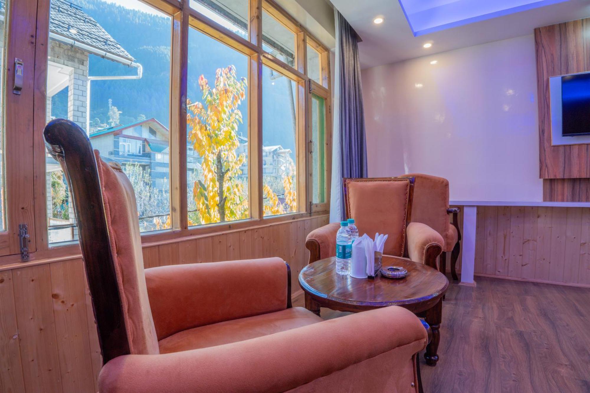 Hill River Resort - Central Heated & Air Cooled - Near Mall Road , Best Property Of Manali 2024- 2025 Zewnętrze zdjęcie