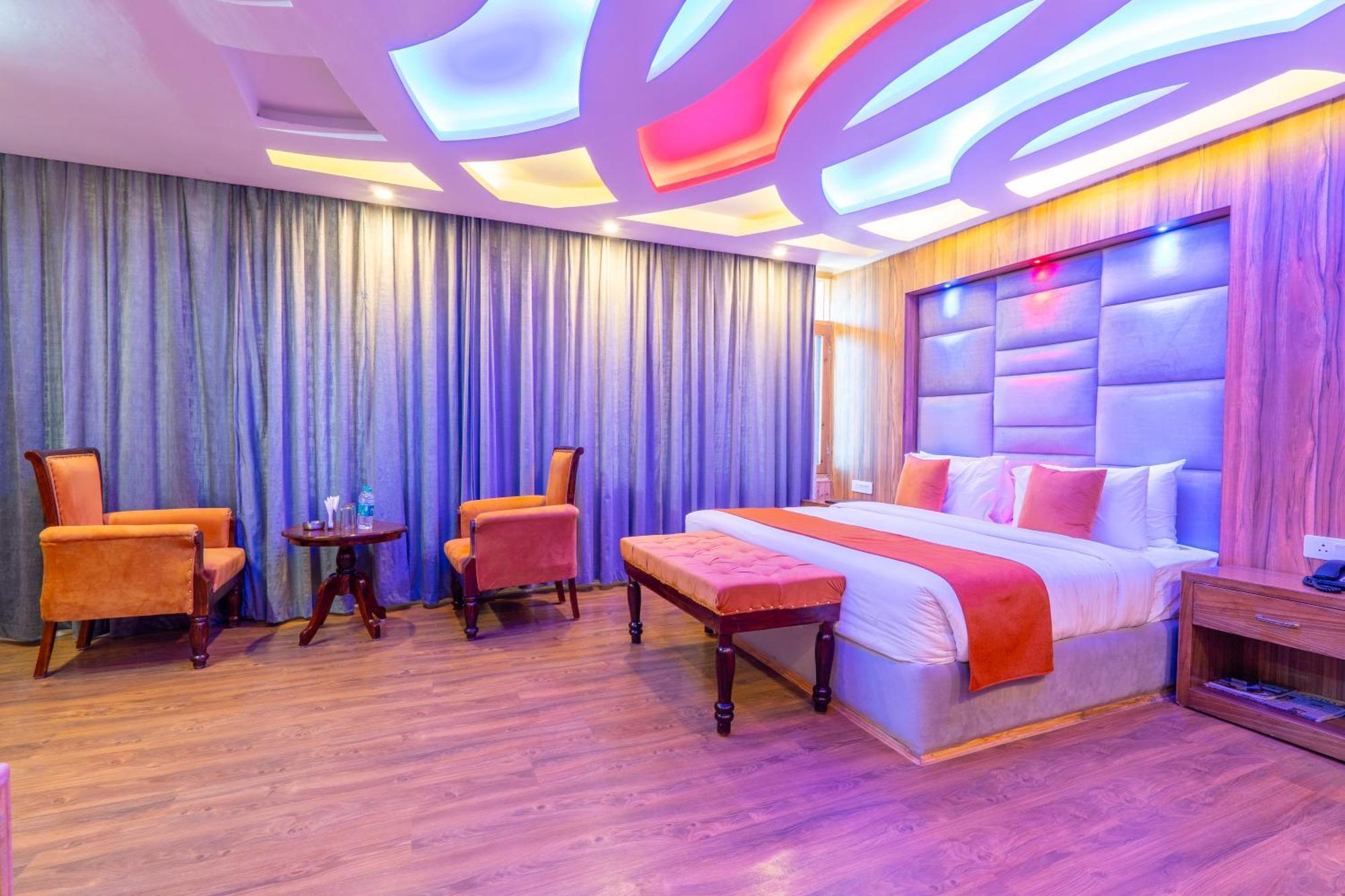 Hill River Resort - Central Heated & Air Cooled - Near Mall Road , Best Property Of Manali 2024- 2025 Zewnętrze zdjęcie