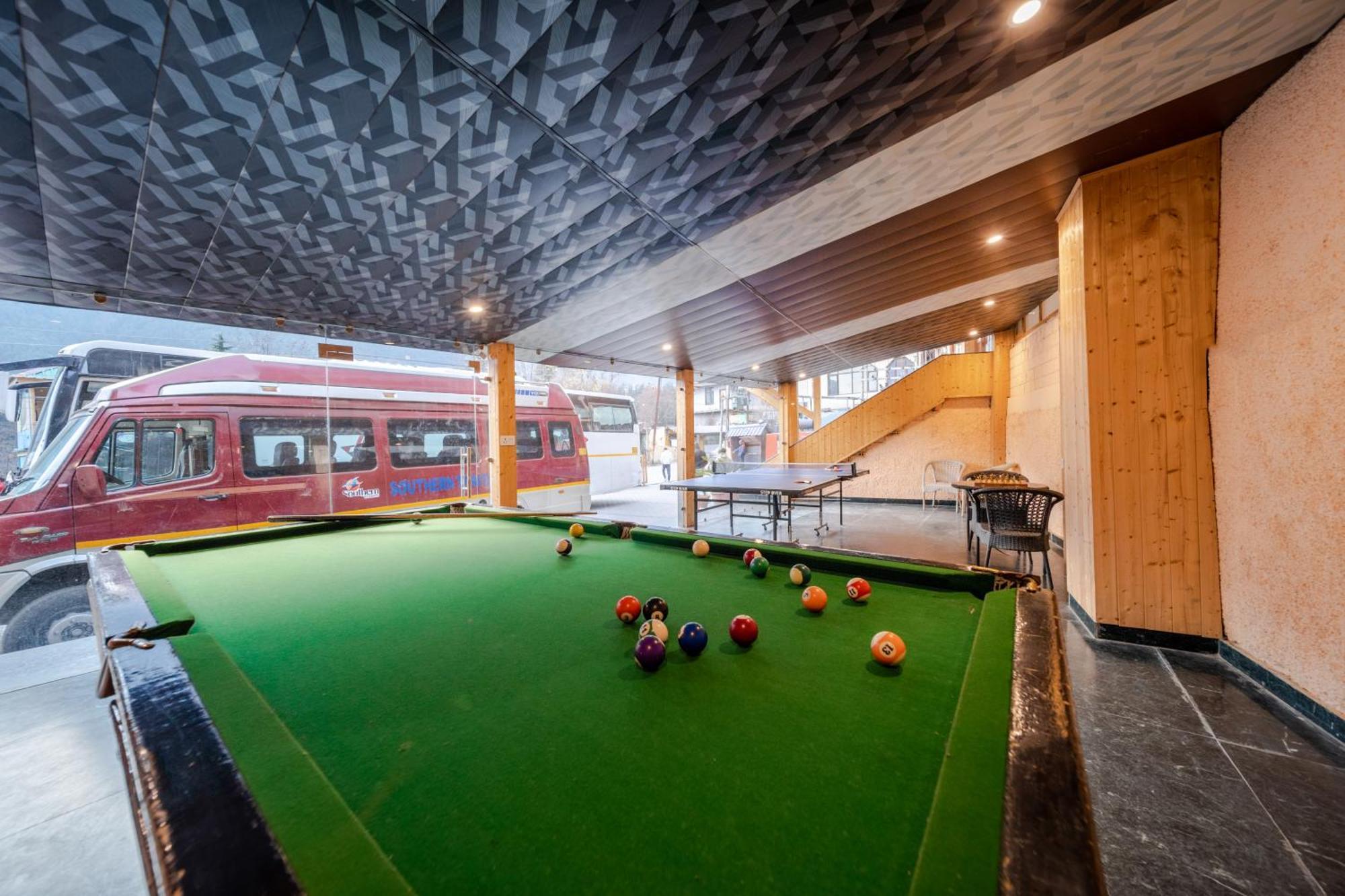 Hill River Resort - Central Heated & Air Cooled - Near Mall Road , Best Property Of Manali 2024- 2025 Zewnętrze zdjęcie