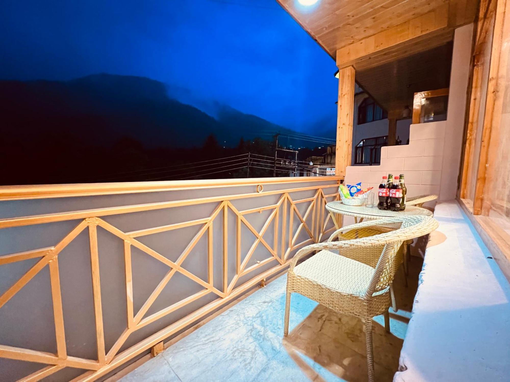 Hill River Resort - Central Heated & Air Cooled - Near Mall Road , Best Property Of Manali 2024- 2025 Zewnętrze zdjęcie
