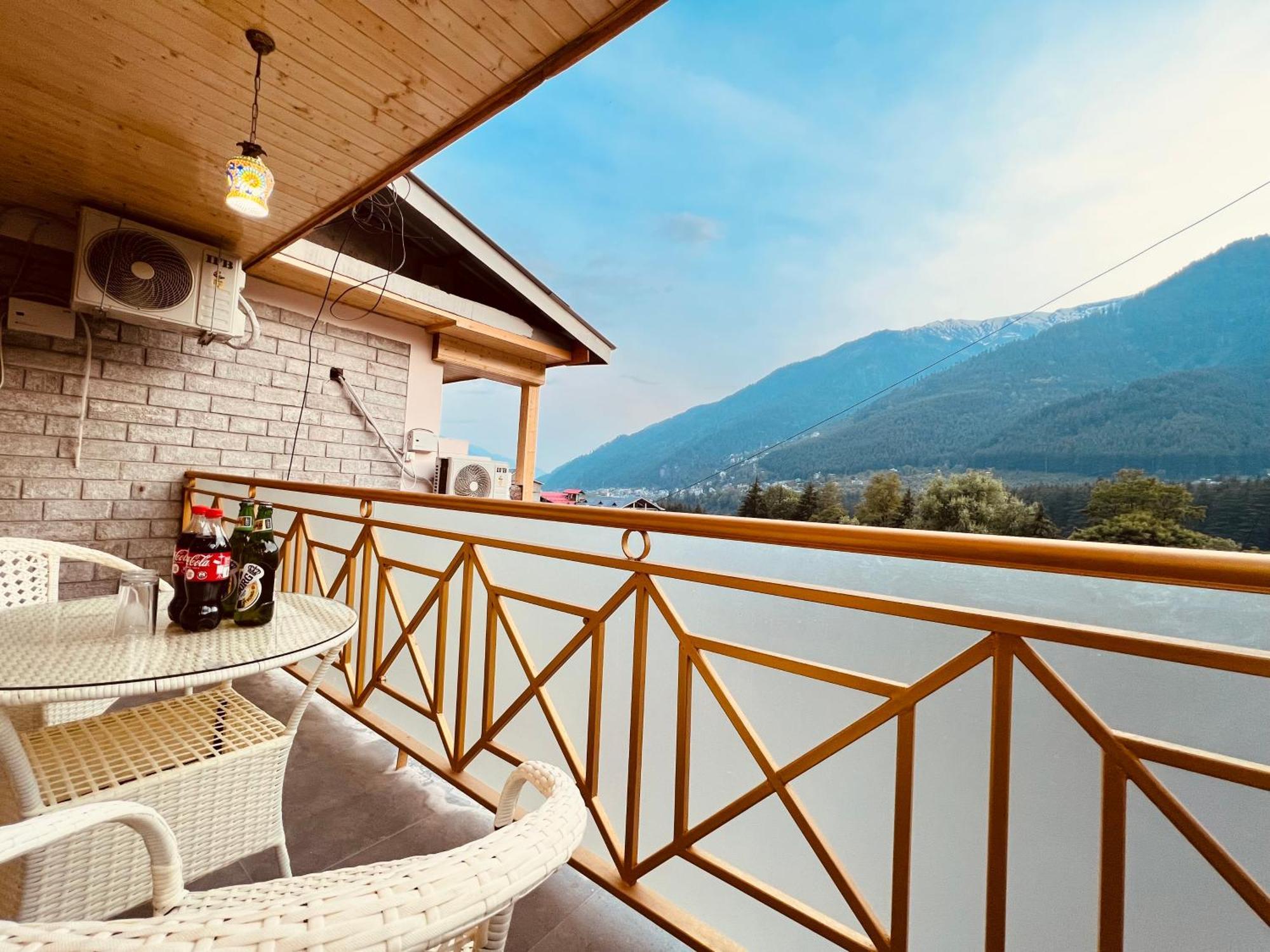 Hill River Resort - Central Heated & Air Cooled - Near Mall Road , Best Property Of Manali 2024- 2025 Zewnętrze zdjęcie