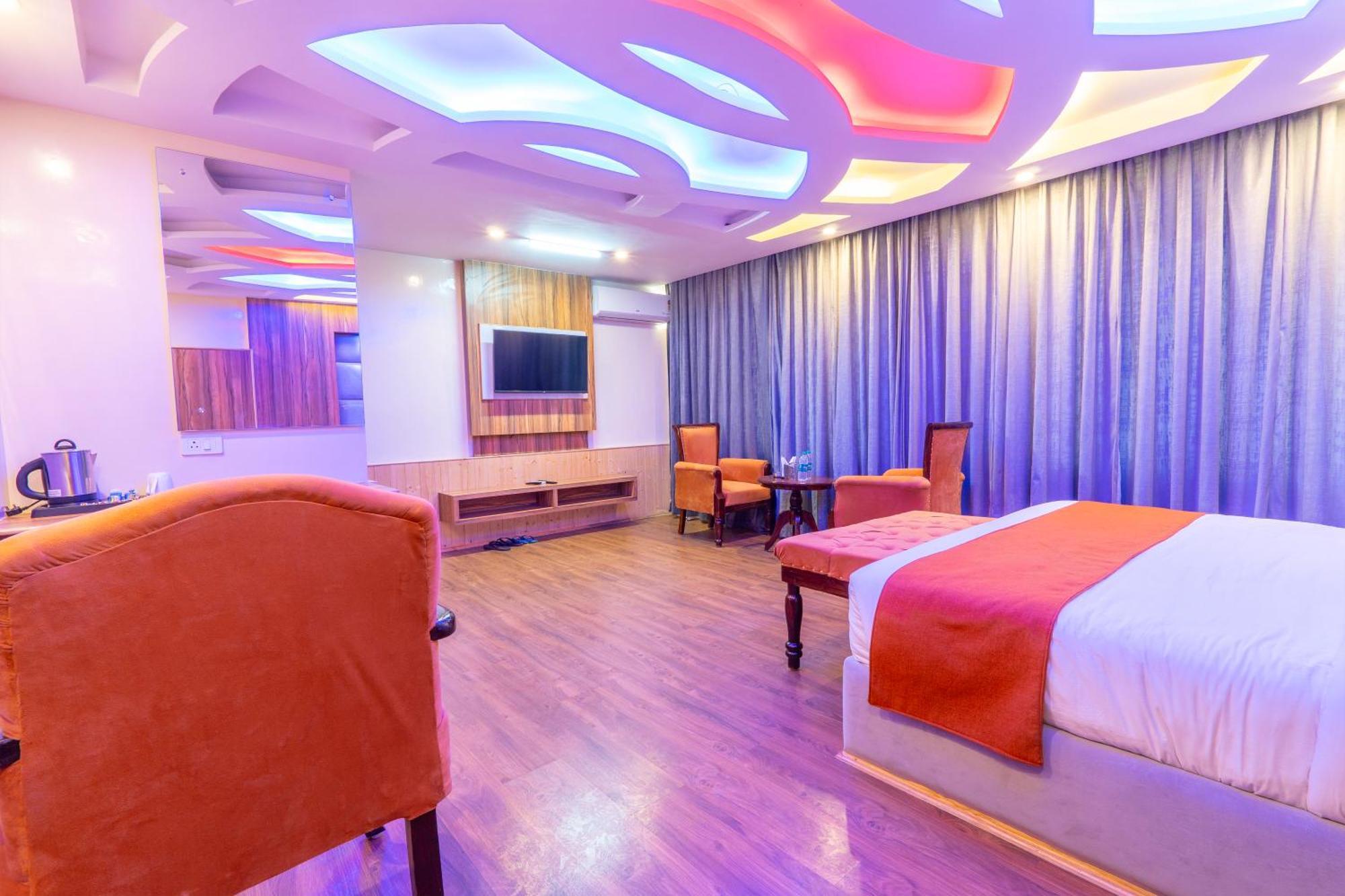 Hill River Resort - Central Heated & Air Cooled - Near Mall Road , Best Property Of Manali 2024- 2025 Zewnętrze zdjęcie