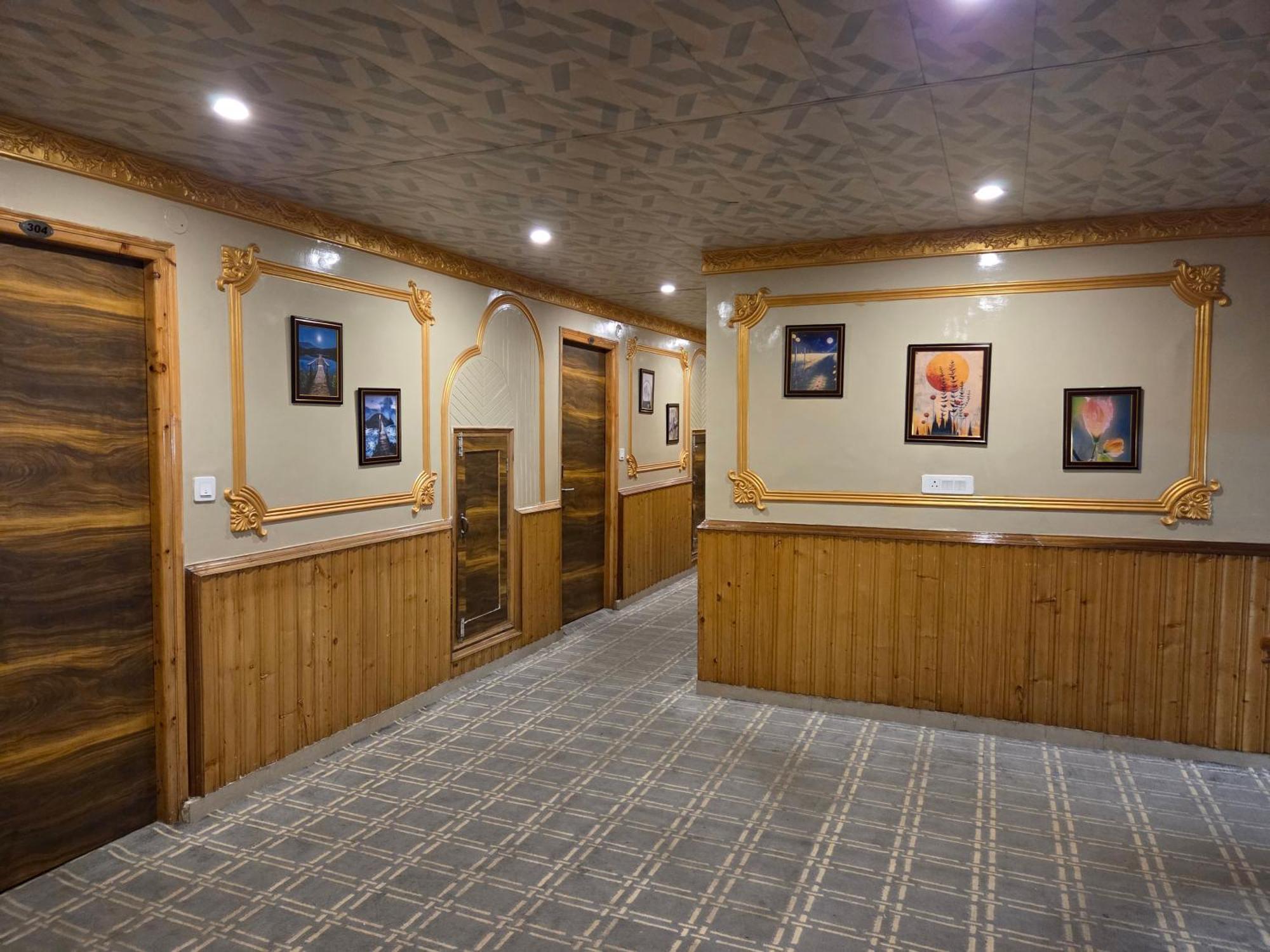 Hill River Resort - Central Heated & Air Cooled - Near Mall Road , Best Property Of Manali 2024- 2025 Zewnętrze zdjęcie