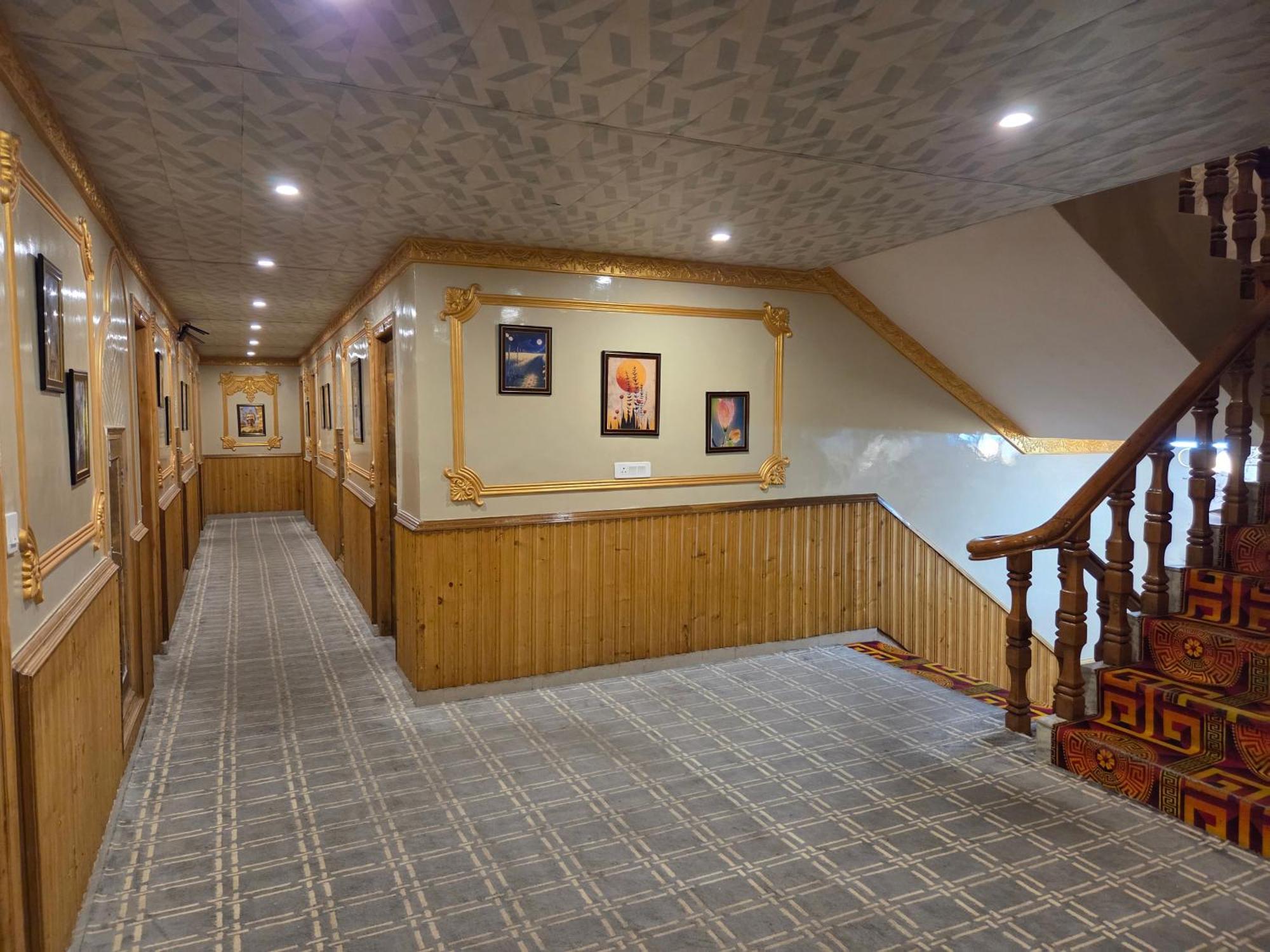 Hill River Resort - Central Heated & Air Cooled - Near Mall Road , Best Property Of Manali 2024- 2025 Zewnętrze zdjęcie