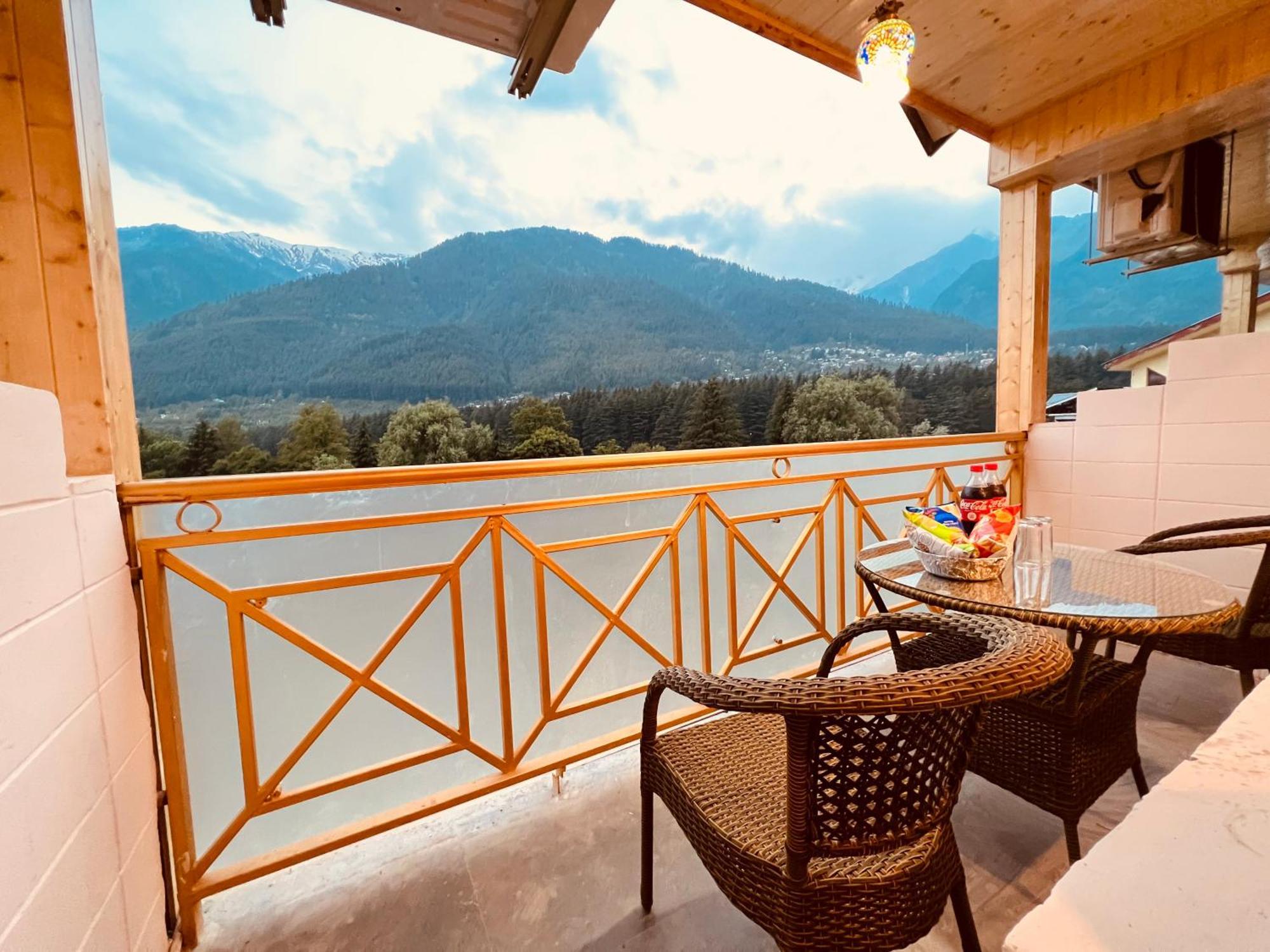 Hill River Resort - Central Heated & Air Cooled - Near Mall Road , Best Property Of Manali 2024- 2025 Zewnętrze zdjęcie