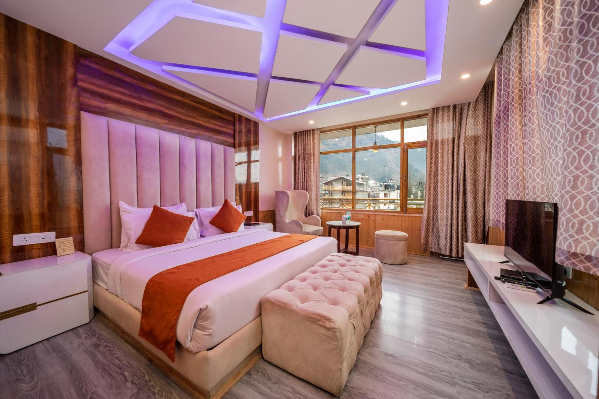 Hill River Resort - Central Heated & Air Cooled - Near Mall Road , Best Property Of Manali 2024- 2025 Zewnętrze zdjęcie