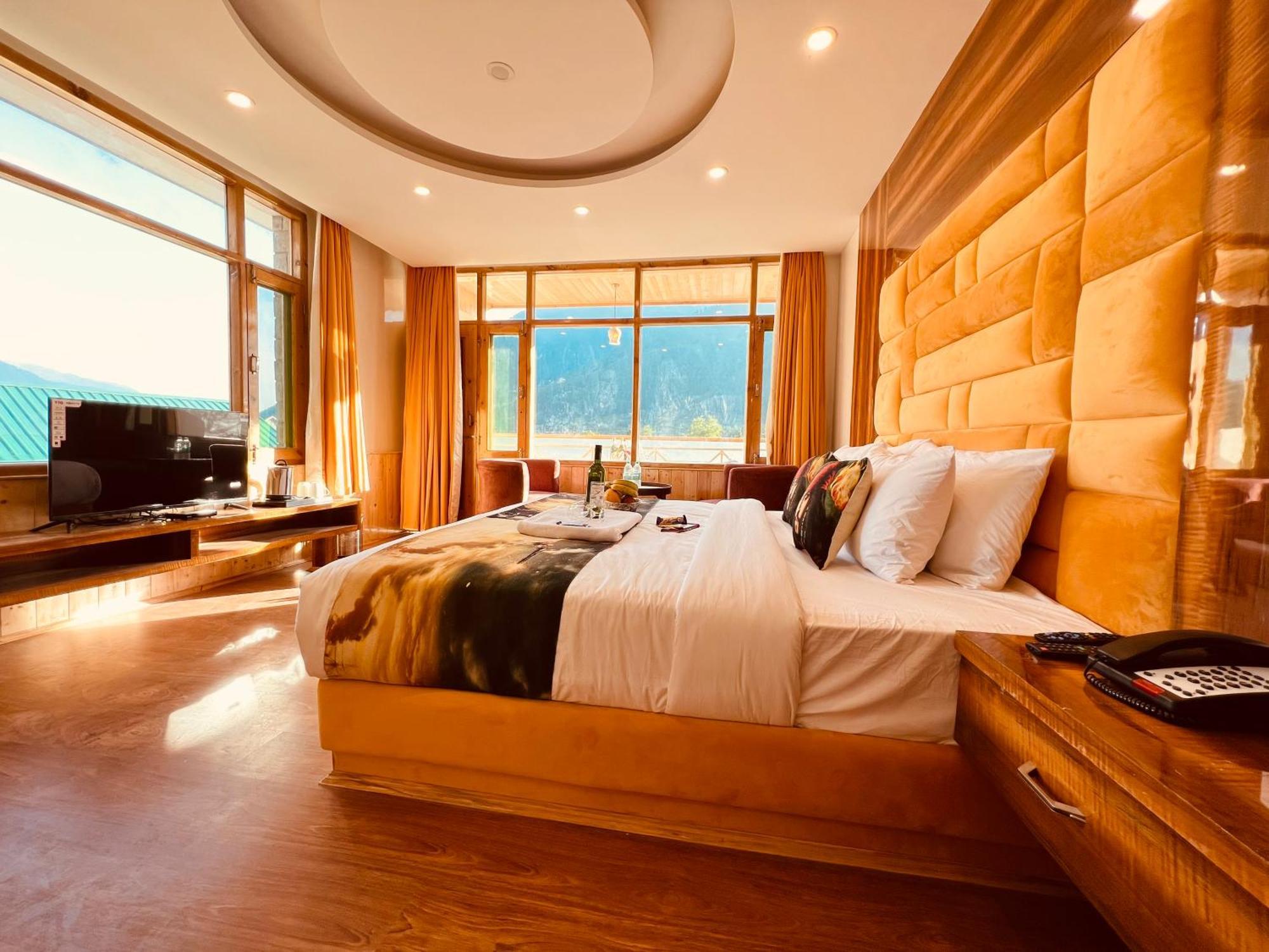 Hill River Resort - Central Heated & Air Cooled - Near Mall Road , Best Property Of Manali 2024- 2025 Zewnętrze zdjęcie